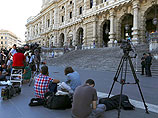           30    .    Mediaset     ,      