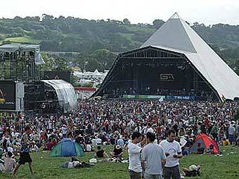   (The Pyramid)  Glastonbury.    britmusicscene.com 