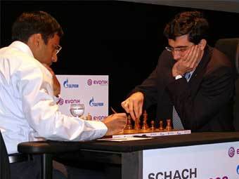   ()   .    chessbase.com