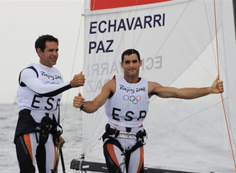   -2008   ()    -     "".  ©AFP