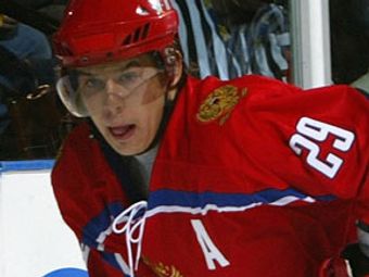  .     canucks.nhl.com