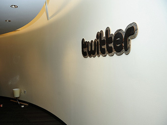   Twitter.    inicholas.net