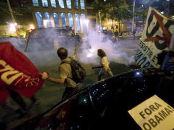       --.  ©AFP