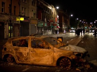     , 7  2011 .  ©AFP