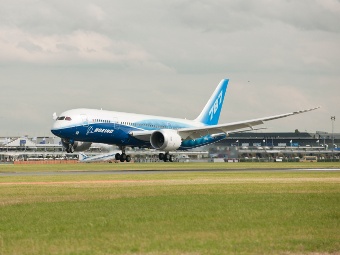 Boeing 787 Dreamliner.    boeing.com