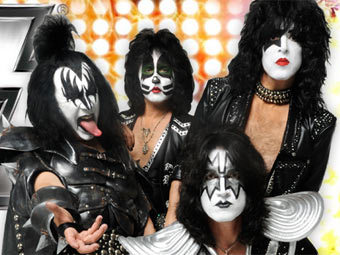 Kiss.     