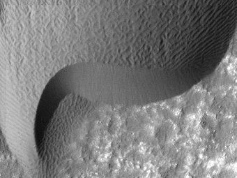    .     2007   2010      .  NASA/JPL-Caltech/Univ. of Ariz./JHUAPL 