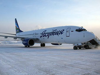 "-737-800"  "".    