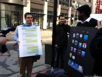  Change.org,  Josh Lowensohn   CNET News