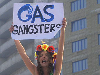   Femen   "".  -,  
