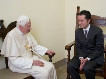  XVI   .  ©AFP/Osservatore Romano